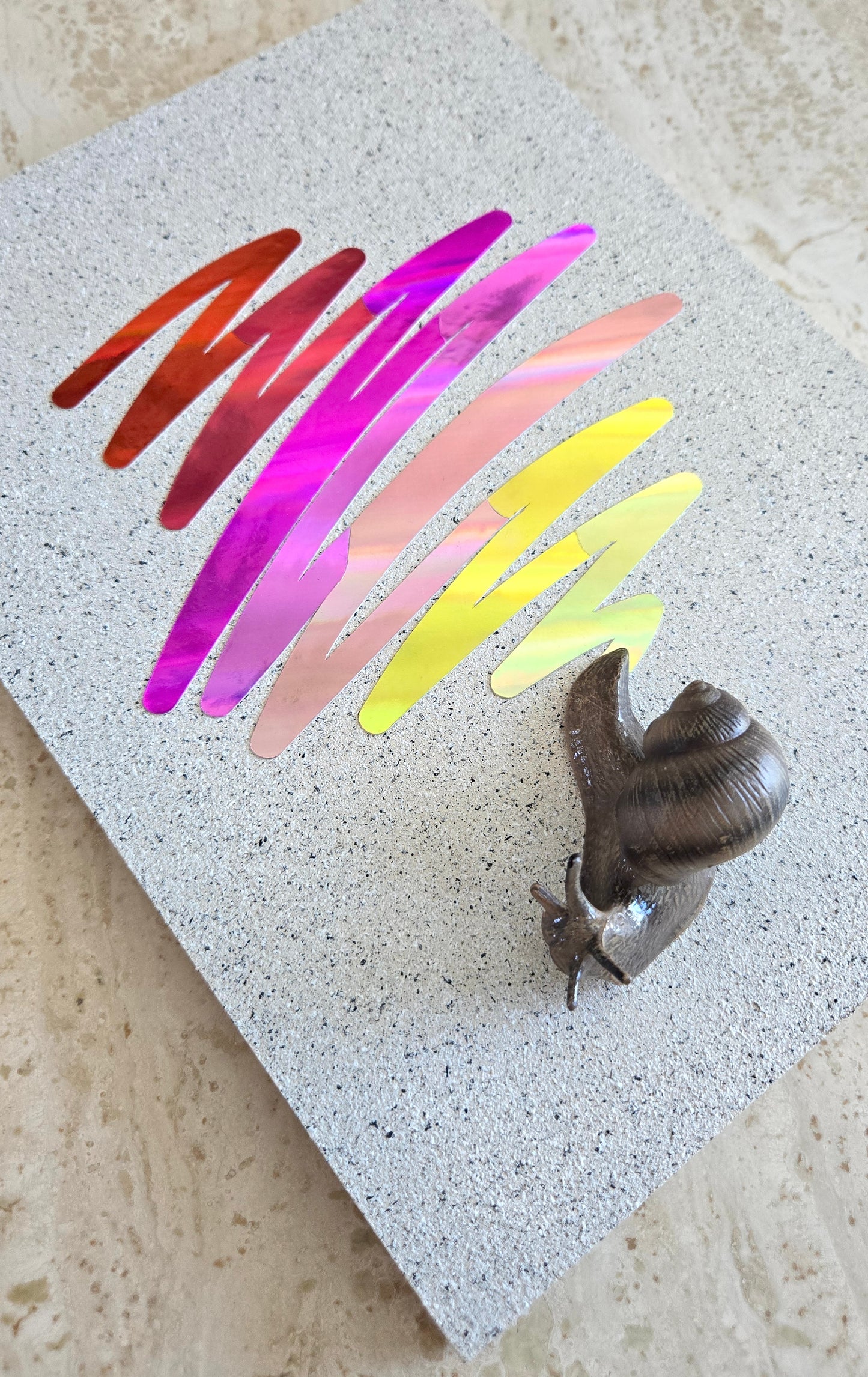 Snail Trail "Scribble" in Red Rainbow